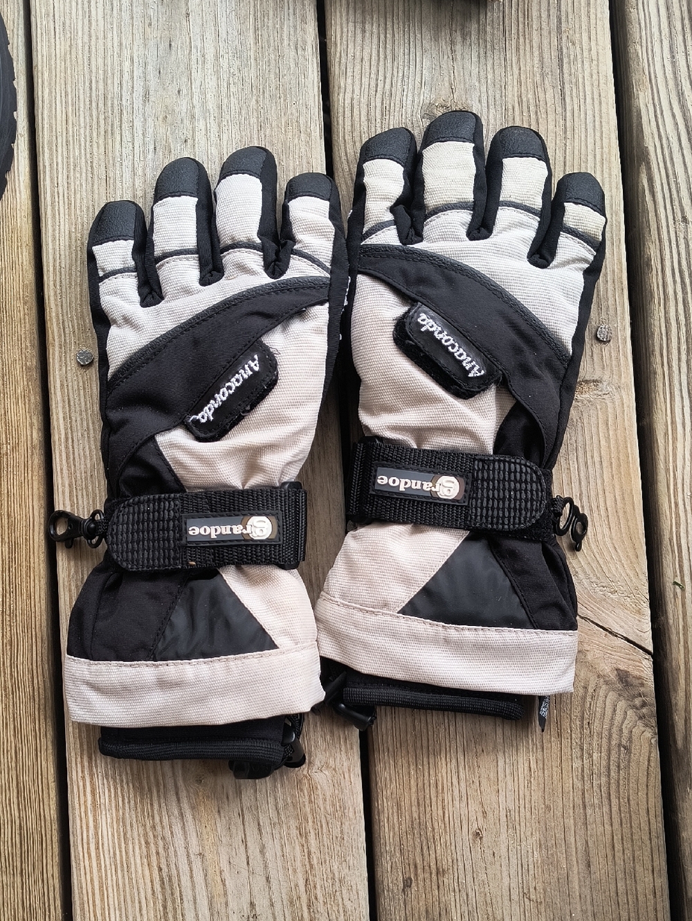 Grandoe Beige and Black Women's Winter Ski Gloves